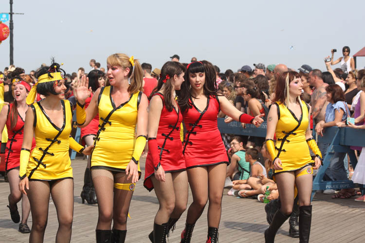 Mermaid_Parade_22